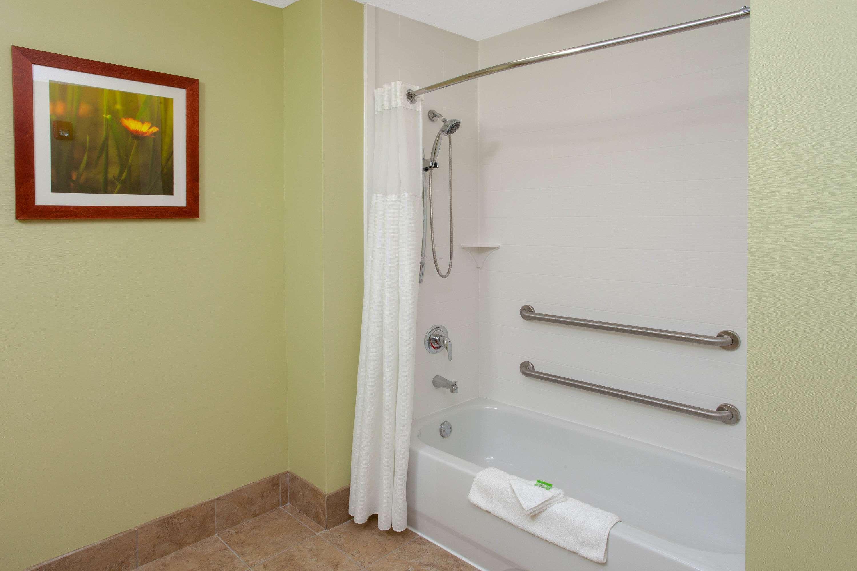 Wyndham Garden Fort Wayne Eksteriør billede