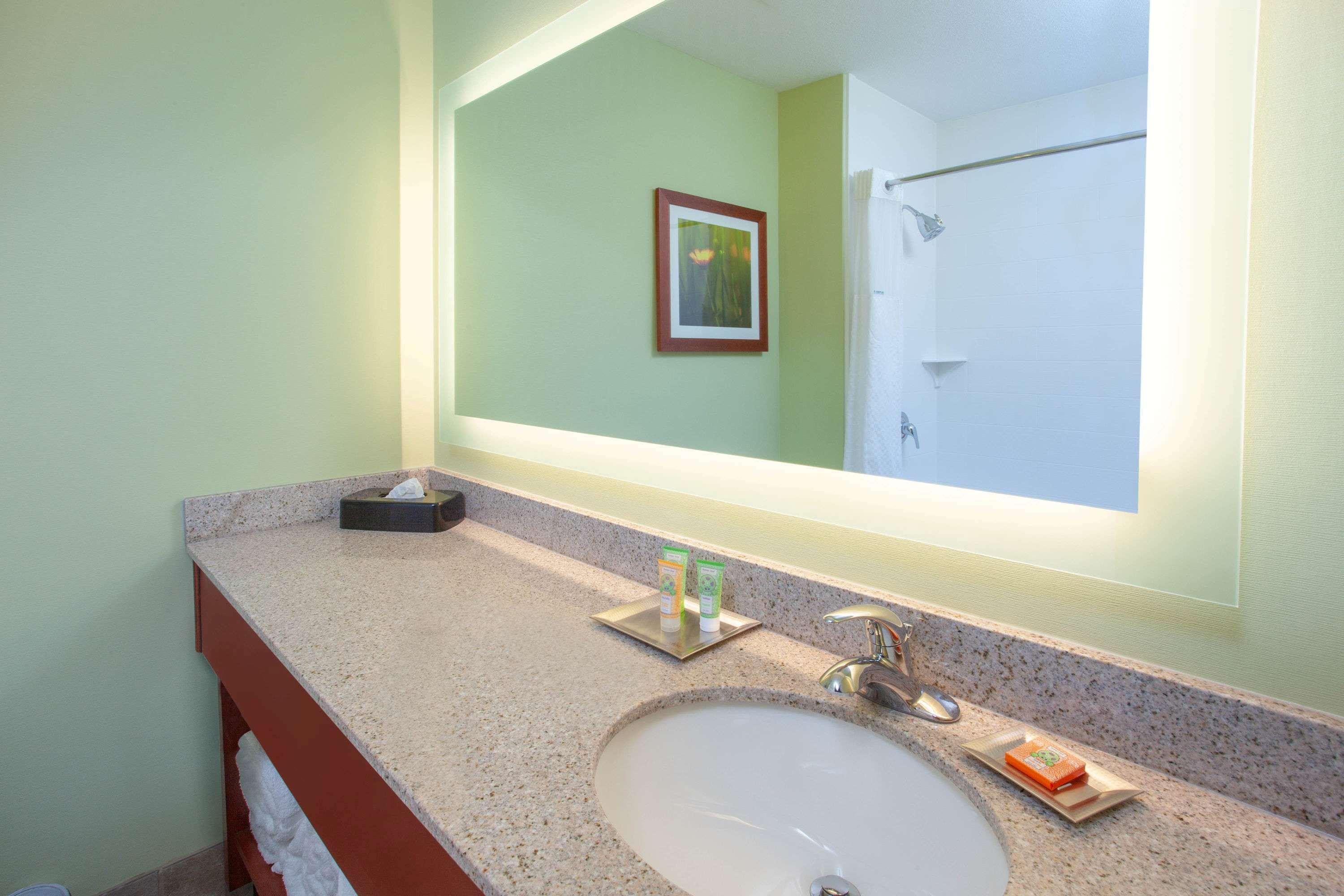 Wyndham Garden Fort Wayne Eksteriør billede